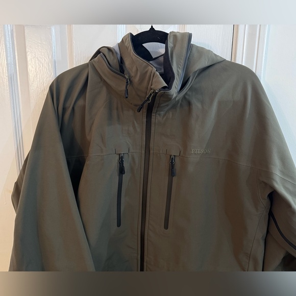 Filson LIKE NEW- Neoshell All weather XL - Picture 5 of 12
